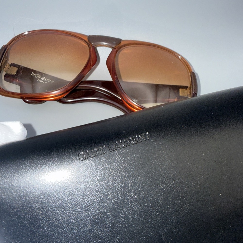 Yves Saint Laurent France "Jackie O"Oversized 1970s YSL Sunglasses & YSL Case - Picture 4 of 12